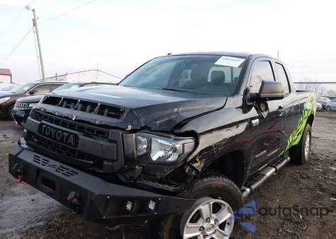 2014 Toyota Tundra Sr5 5.7L V8 z USA, uszkodzony, nr VIN 5TFUW5F1XEX403284